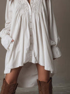 Vestido Mini de Encaje Retro con Dobladillo Irregular y Mangas Largas