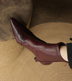 Fulvia™ | Botines minimalistas de piel con tacón medio