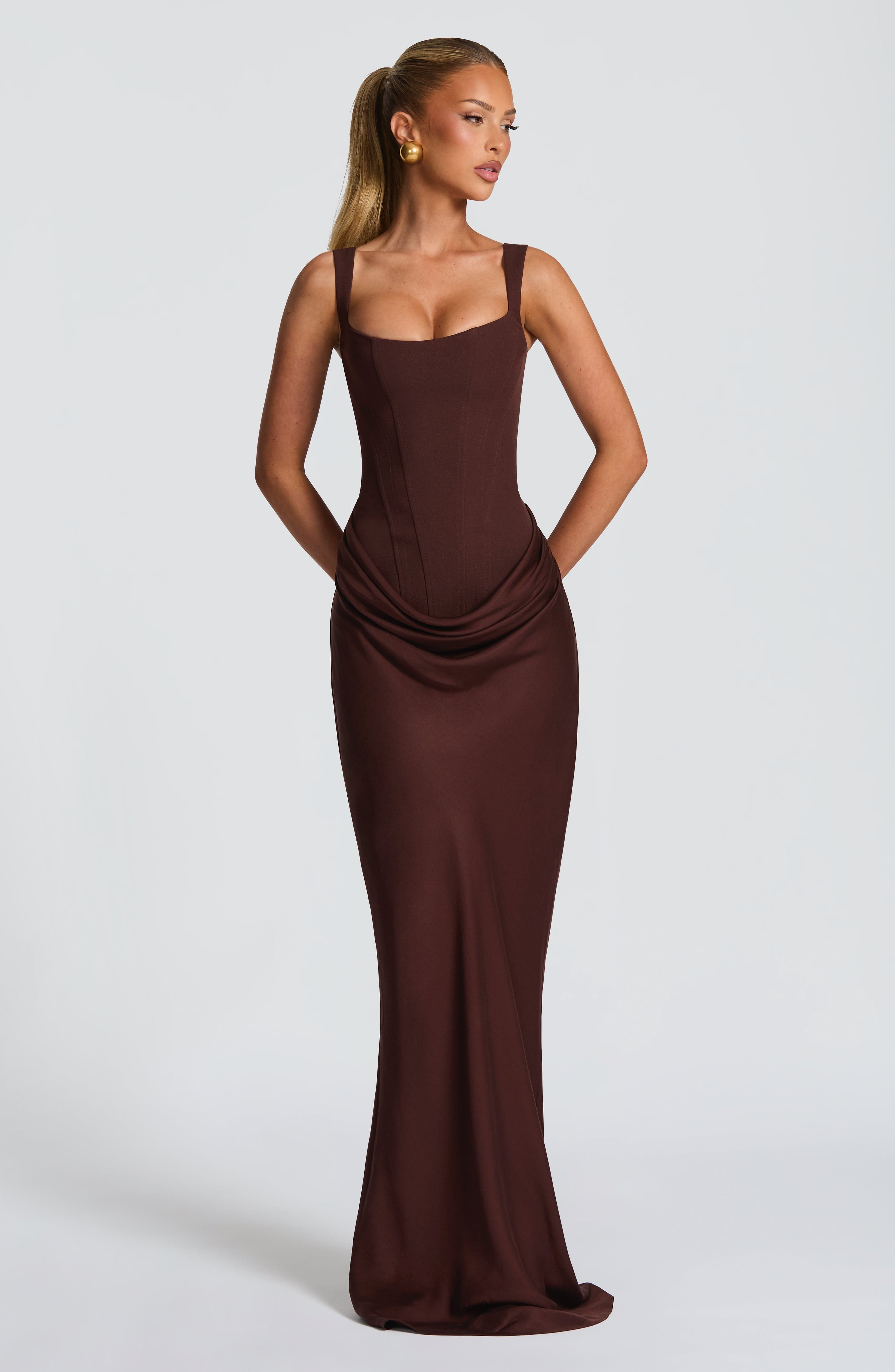 Elisa™ | Vestido premium estructurado con falda satinada