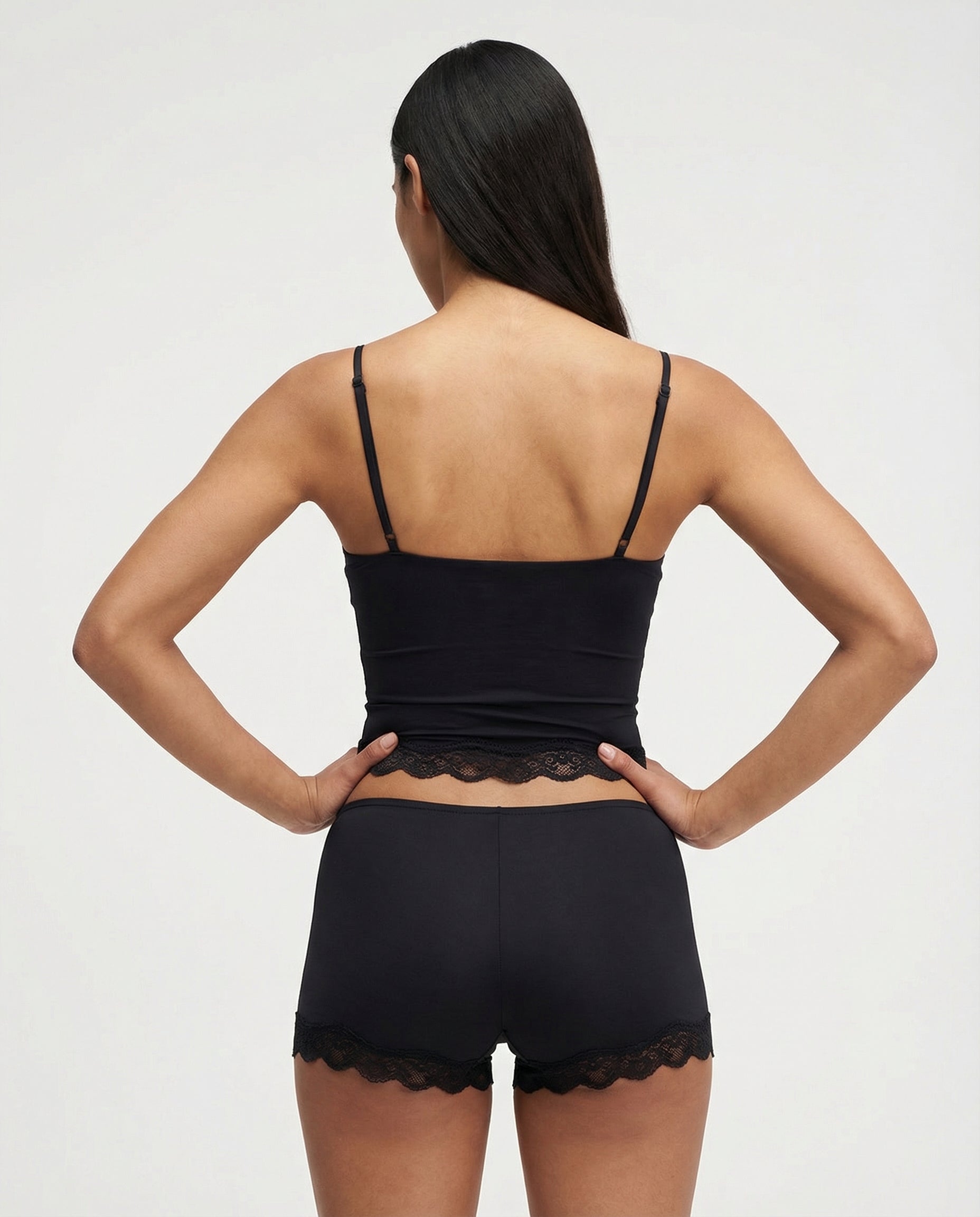 Mery™ | Conjunto de encaje con escote en V