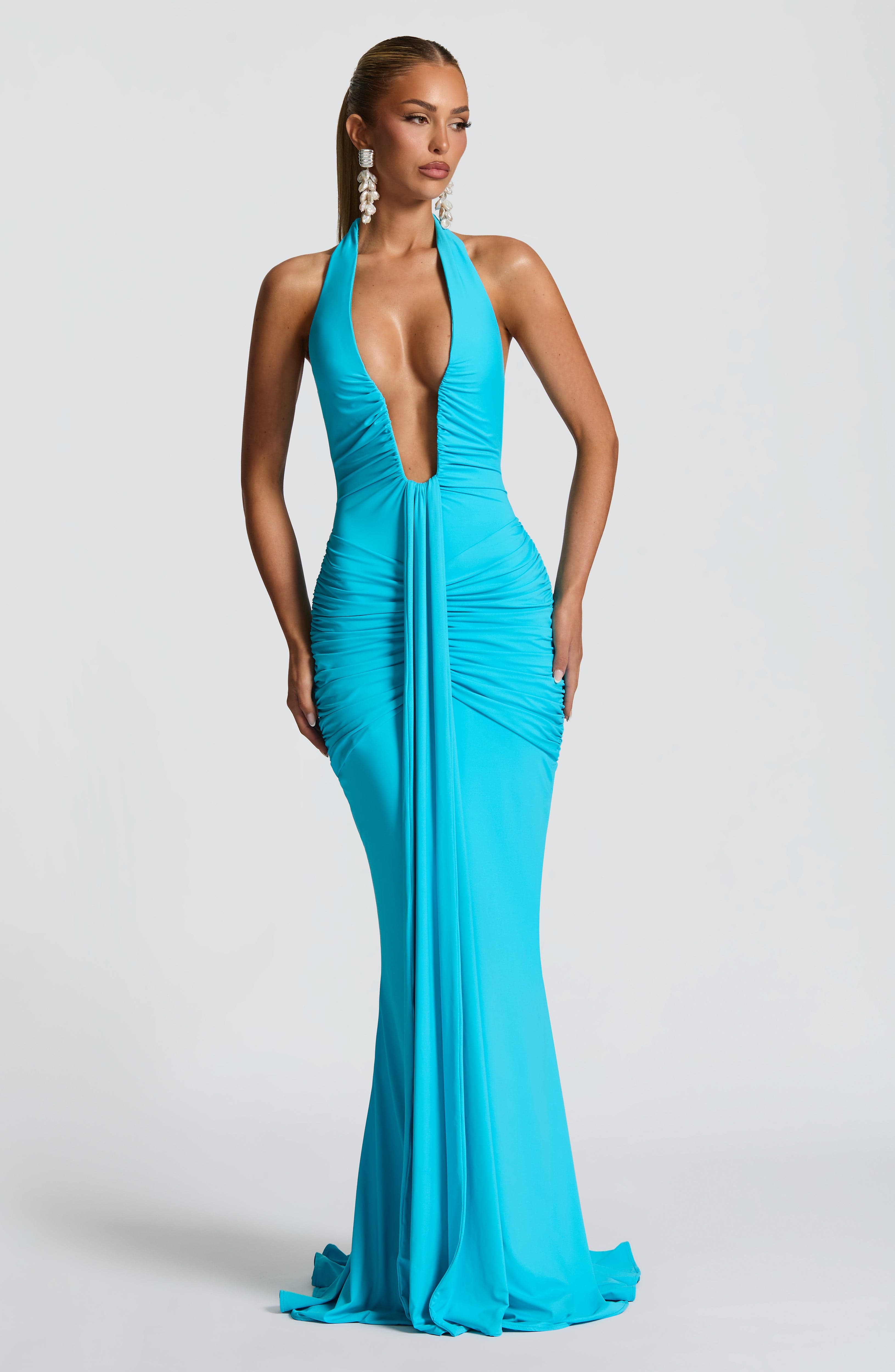 Artemis™ | Vestido premium con escote halter y drapeado escultural