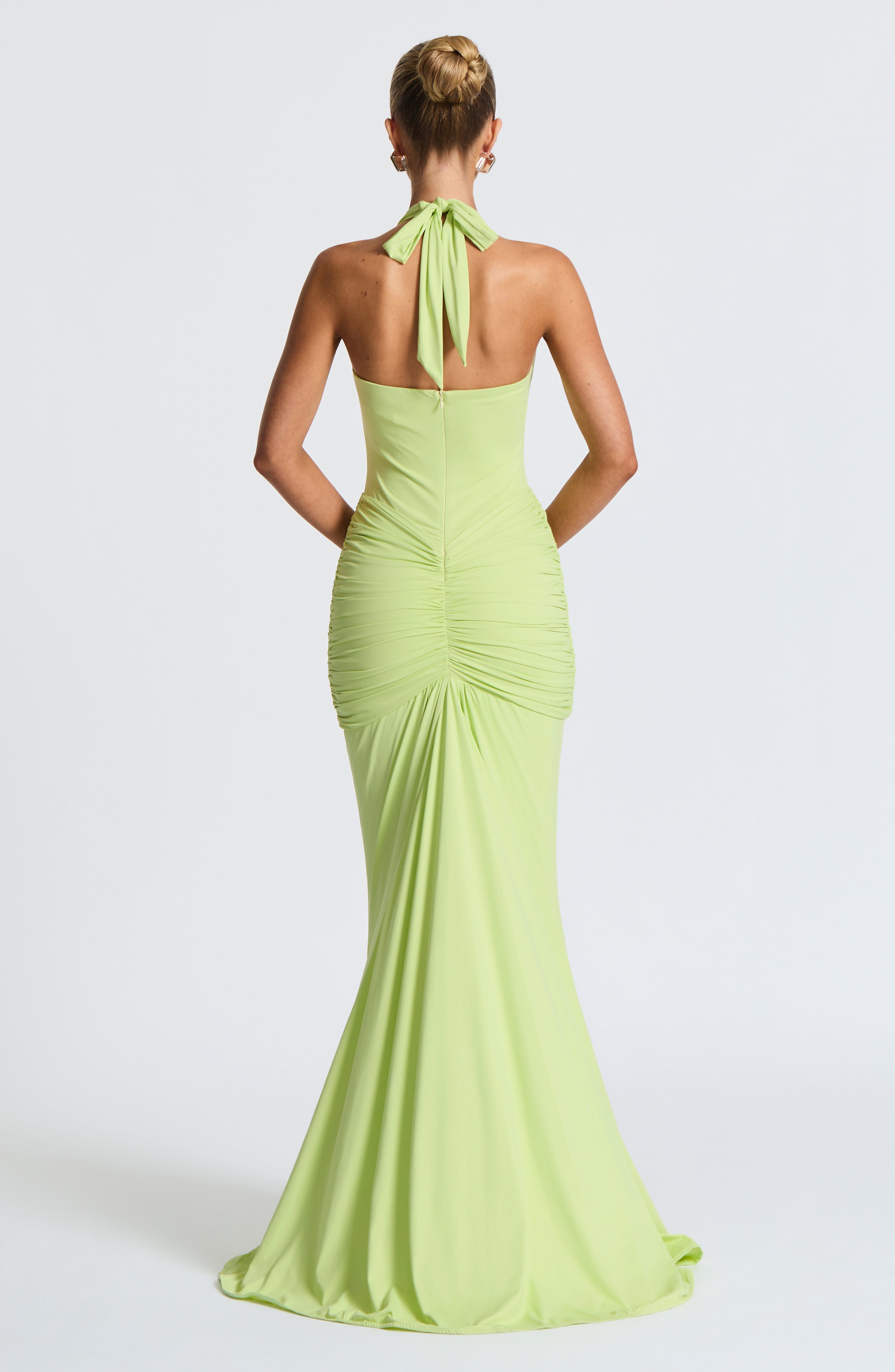 Artemis™ | Vestido premium con escote halter y drapeado escultural