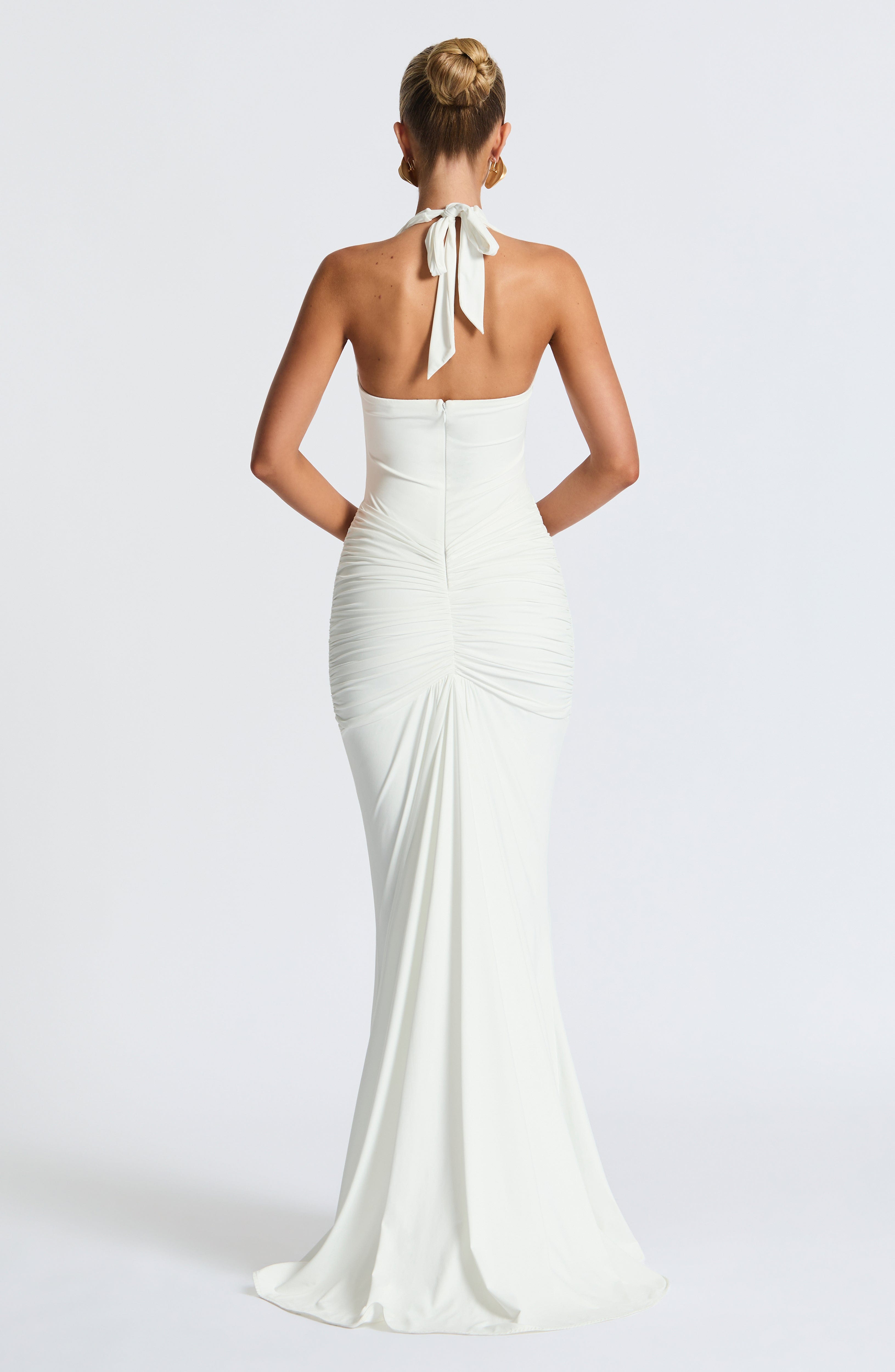 Artemis™ | Vestido premium con escote halter y drapeado escultural